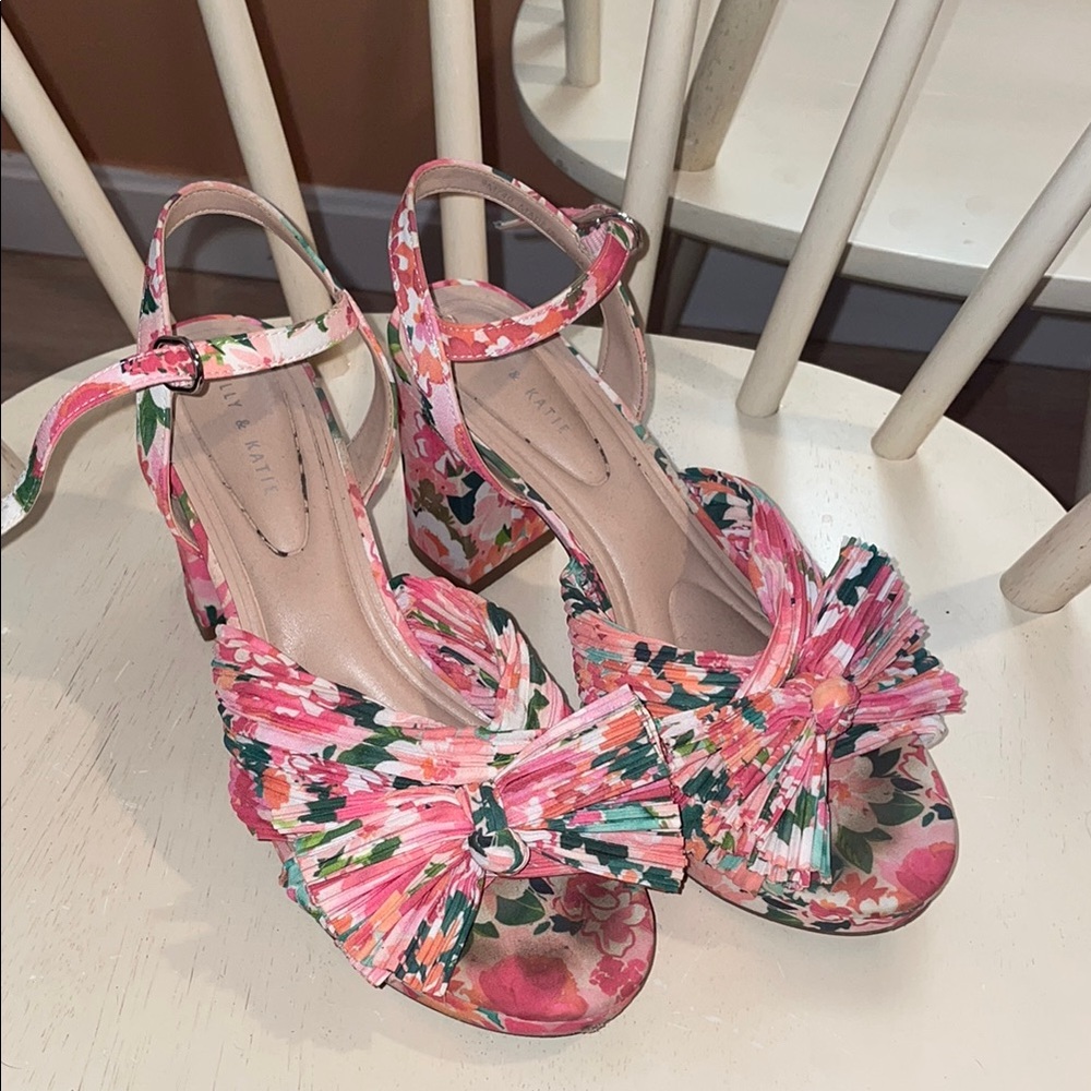 Kelly and Katie Floral Multicolor Heels - Picture 7 of 7
